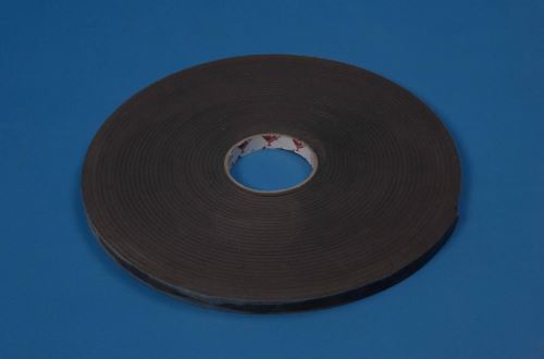 Egyoldalas ragasztószalag Jutafol TP 15, fekete / 20 m-es csomagban